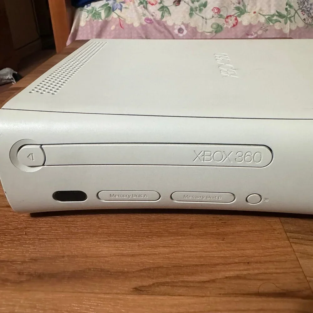 Xbox 360 console serial# 041295764407